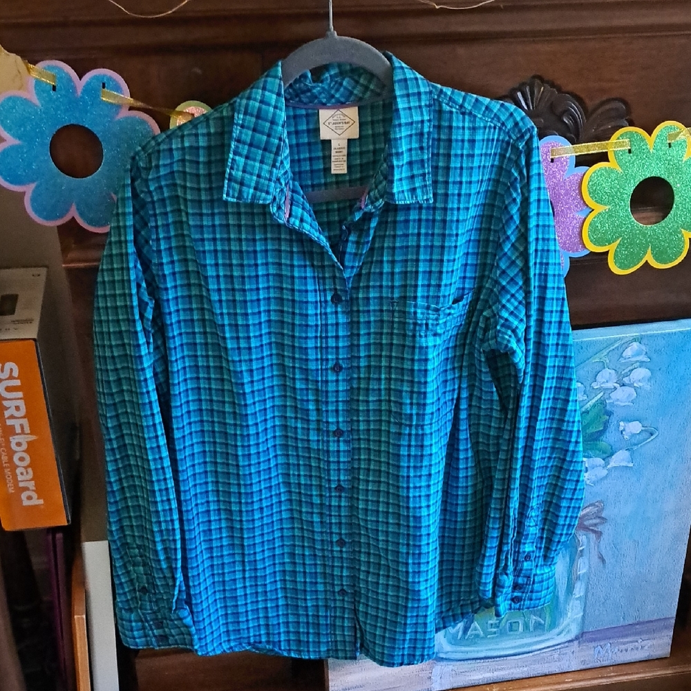 womens plaid shirt Large